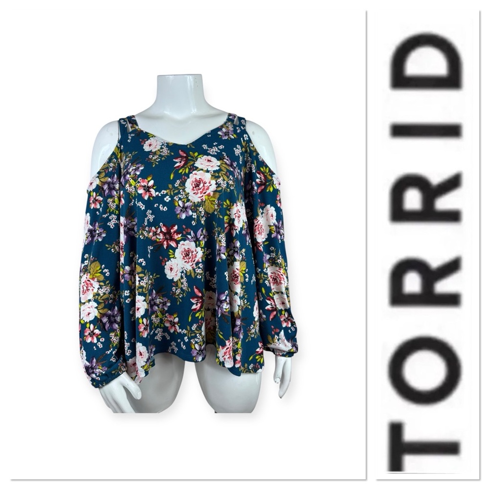 Torrid blue floral crepe strappy cold Shoulder top size 2-2X/18-20